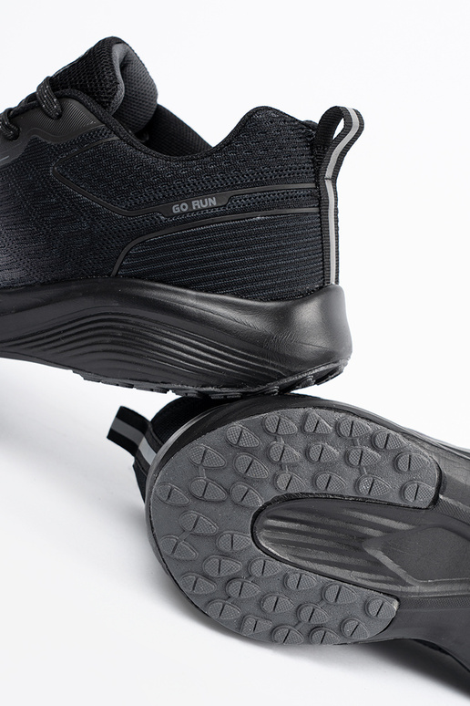 Zwarte en blauwe herensportschoenen Zwarte en blauwe herensportschoenen