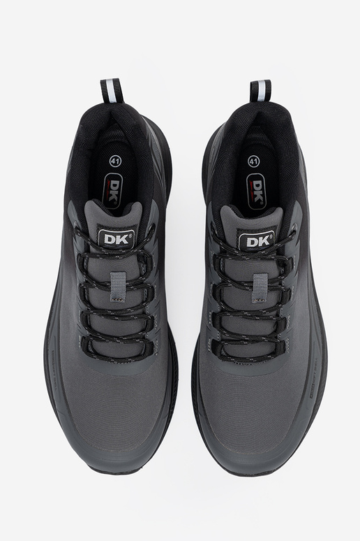 Zwarte herensportschoenen in... Zwarte herensportschoenen in...