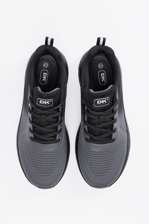 Zwarte herensportschoenen met groene... Zwarte herensportschoenen met groene...