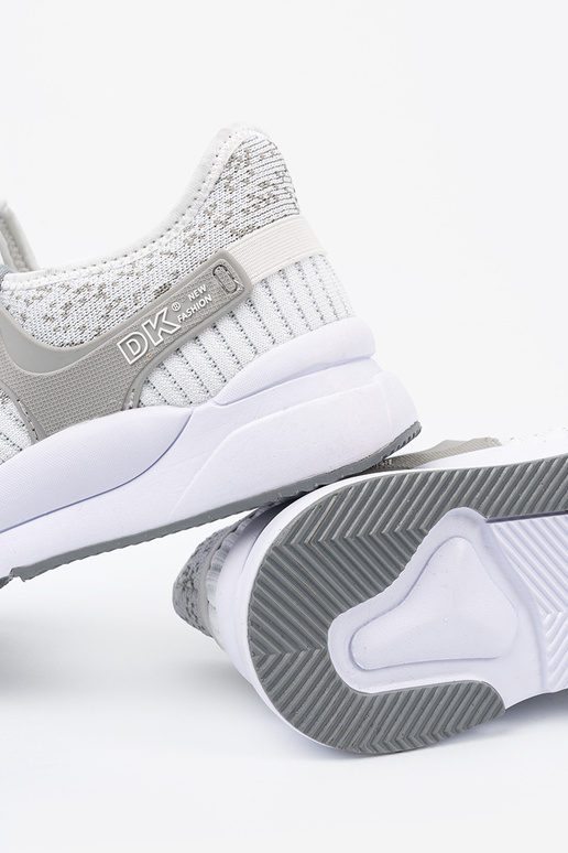 Sportieve witte-grijze schoenen