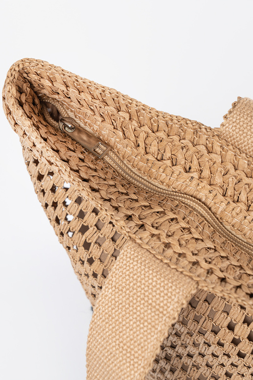 Zwarte vrouwelijke slippers met... Zwarte vrouwelijke slippers met...