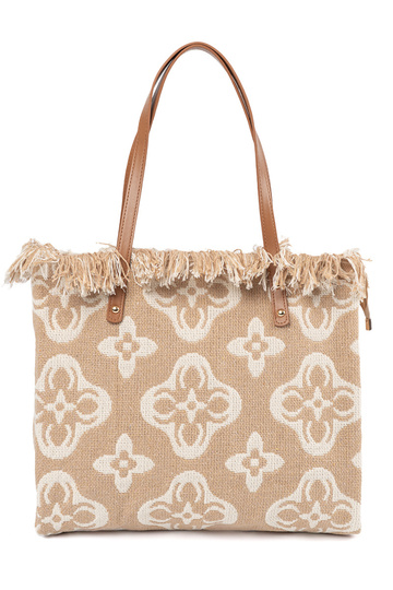 Beige strandtas over schouder