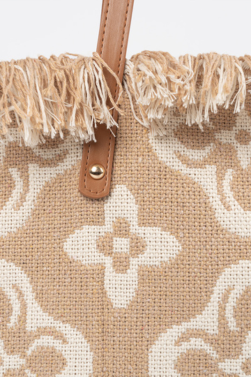 Beige strandtas over schouder 2