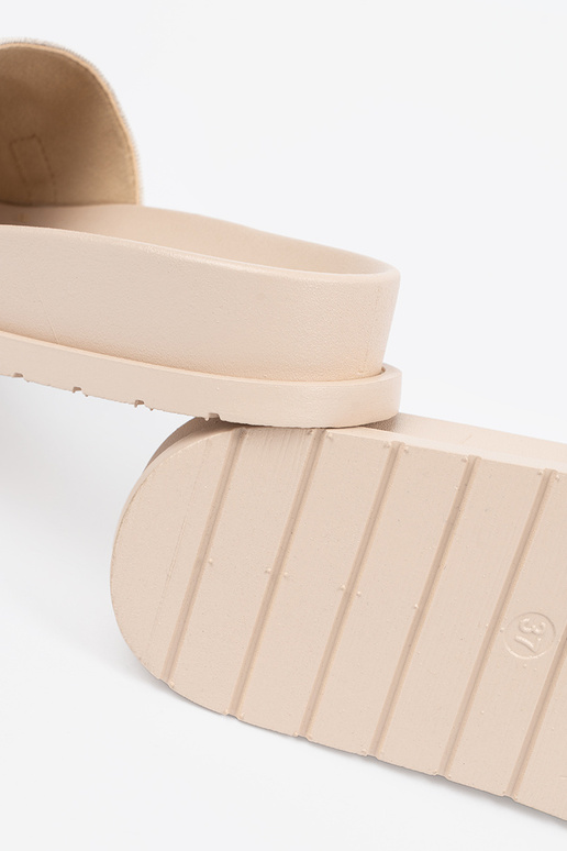 ivoor slippers ze zdobieniem