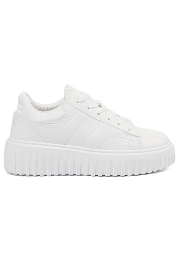 Witte kleur sportieve schoenen
