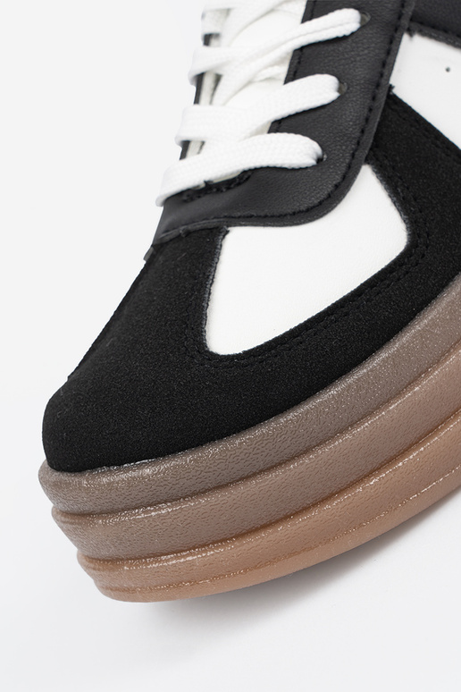 Zwart-witte sportieve schoenen met...