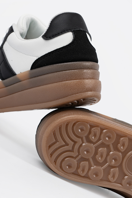 Zwart-witte sportieve schoenen met...