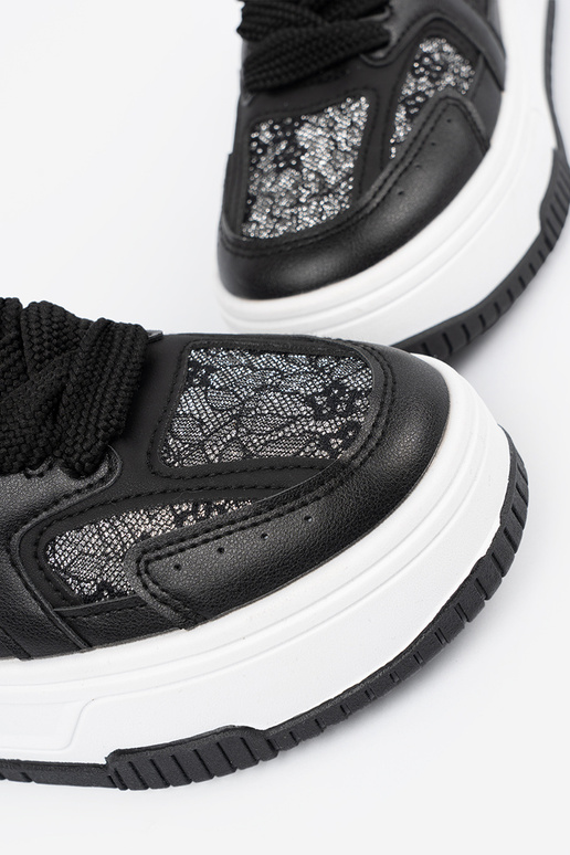 Zwart-witte dames sneakers met veters Zwart-witte dames sneakers met veters