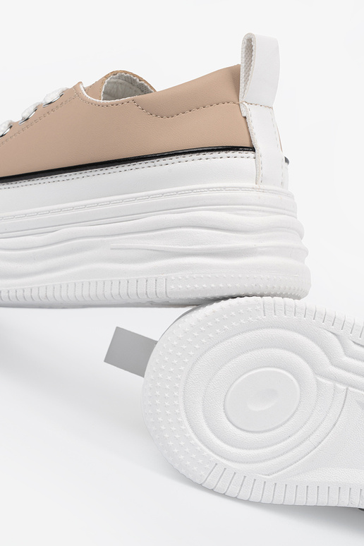 Zandkleurige sportschoenen met plateau