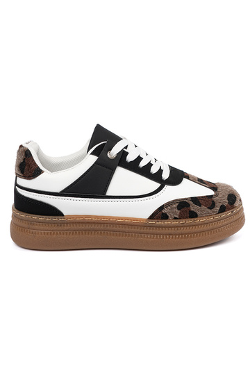 Zwart-witte schoenen in...