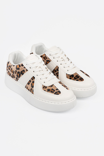 Witte sportschoenen met... 2