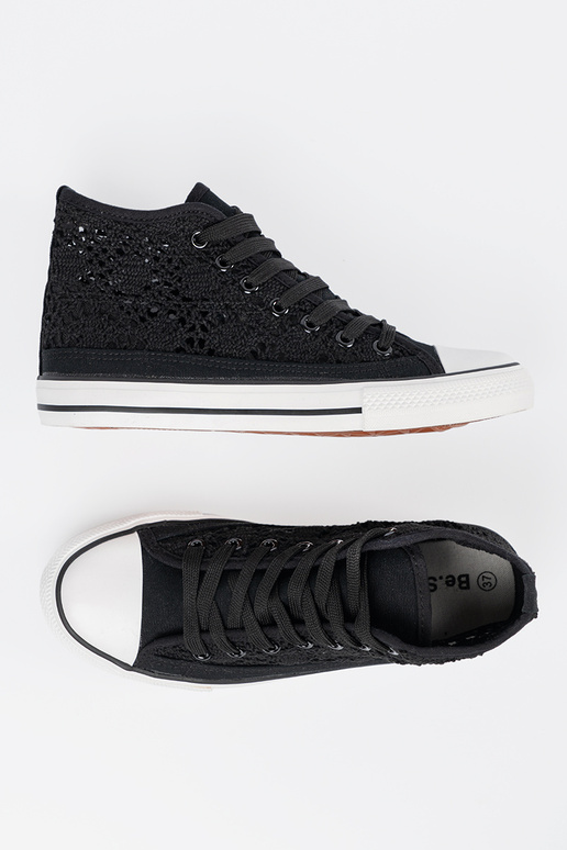 Zwarte hoge schoenen met opengewerkte...