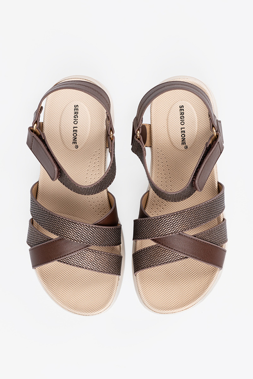 Witte platte sandalen, Sergio Leone Witte platte sandalen, Sergio Leone