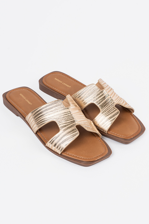 Gouden slippers met vierkante neus