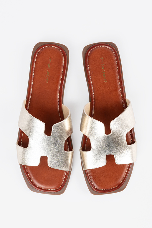 Lichtgouden slippers met vierkante neus