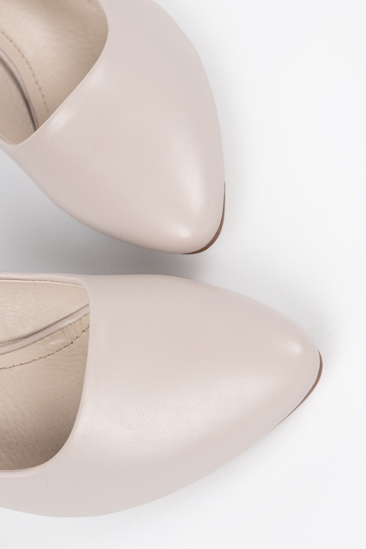 Grijze hoge hakken, Sergio Leone