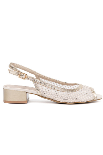 Sandalen met decoratief net...
