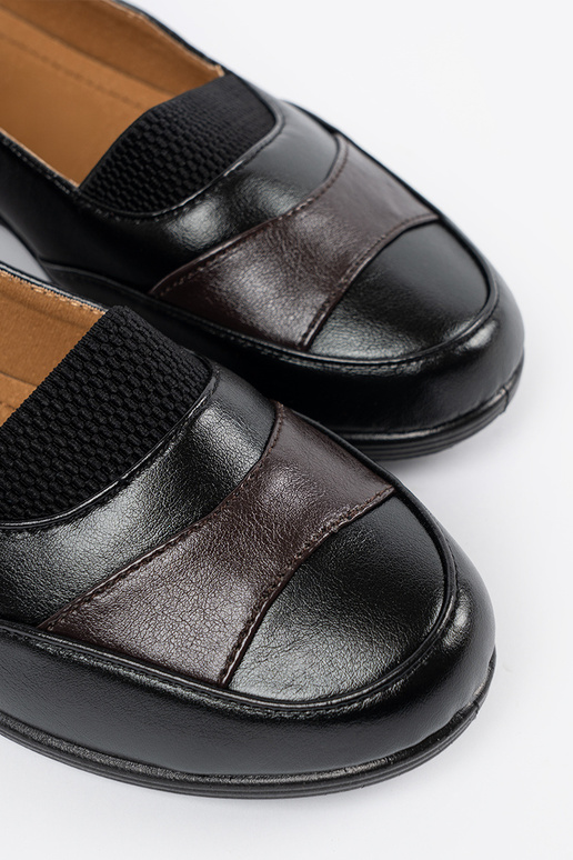 Zwarte klassieke dames instappers