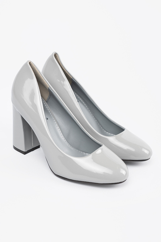 Grijze lak hoge hakken Grijze lak hoge hakken