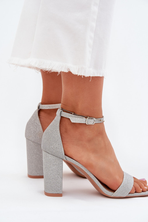 Glitters Damessandalen met hoge hakken zilvere kleur Kavina Glitters Damessandalen met hoge hakken zilvere kleur Kavina