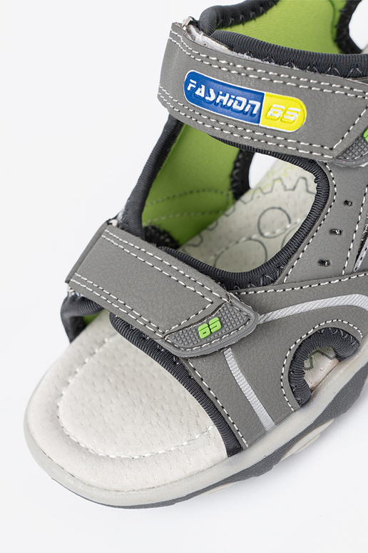 grijs sandalen jongensachtig