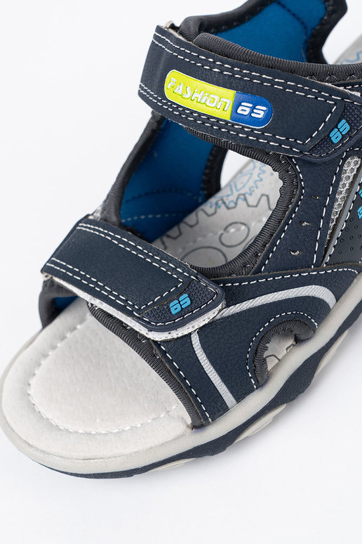 grijs sandalen jongensachtig