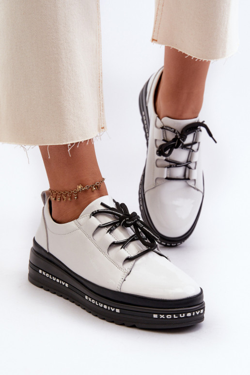 met verniseffect Sneakers model schoenen met een platform in witte kleur S.Barski LR592B