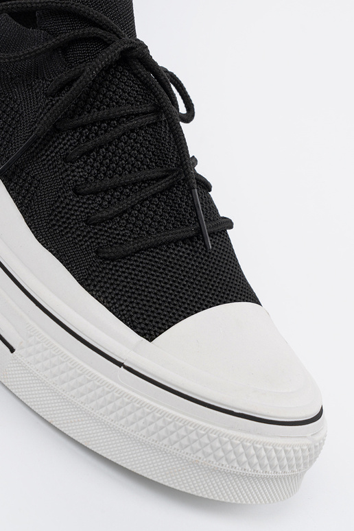 Persistent model schoenen zInart z ozdobnym vetersluitingm