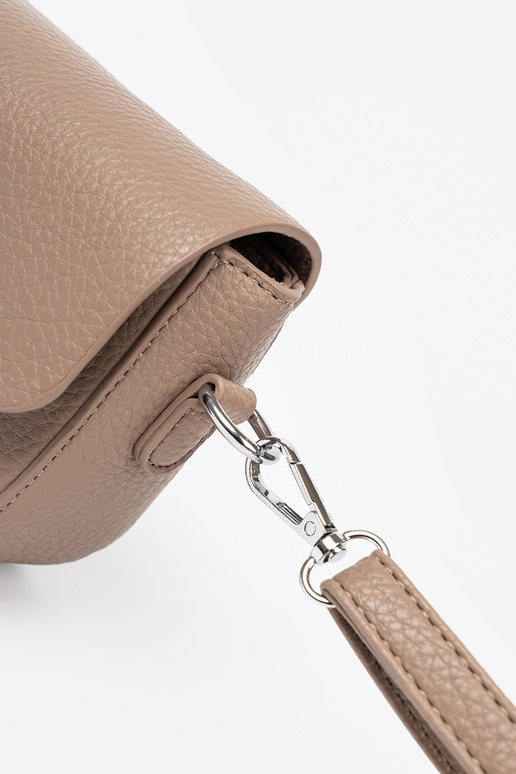 Postbode met hartjes beige