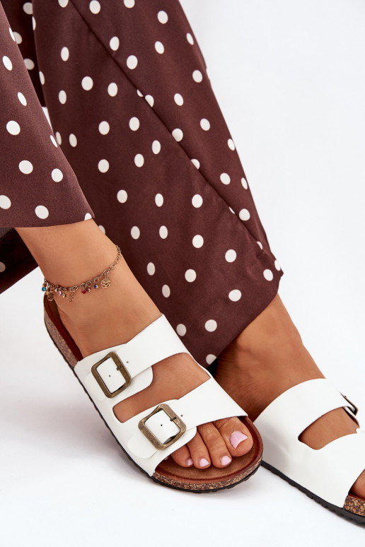 Dames Slippers met platform met gespen Initte kleur Vesina Dames Slippers met platform met gespen Initte kleur Vesina