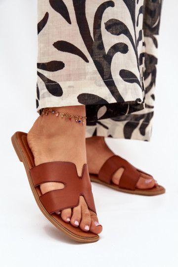 Dames bruine platte slippers met uitsparingen Salyra