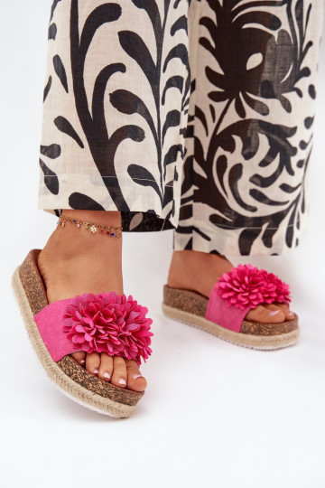 Dames roze slippers met platform en bloemenmotieven Tessara 2