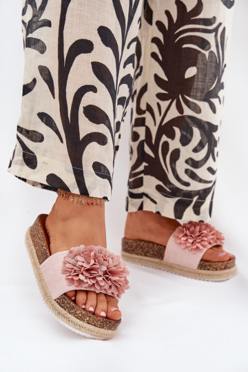 Dames roze slippers met platform en bloemenmotieven Tessara 2