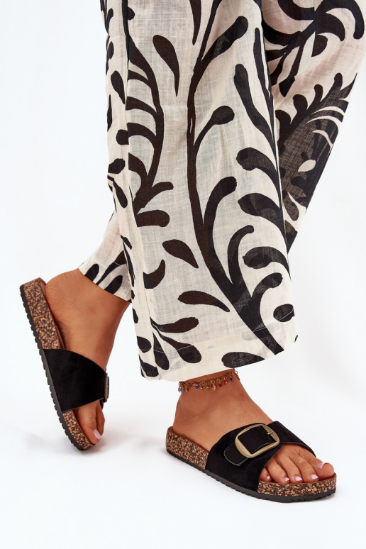 Damespantoffels met gespen met platform zInart Zavira Damespantoffels met gespen met platform zInart Zavira