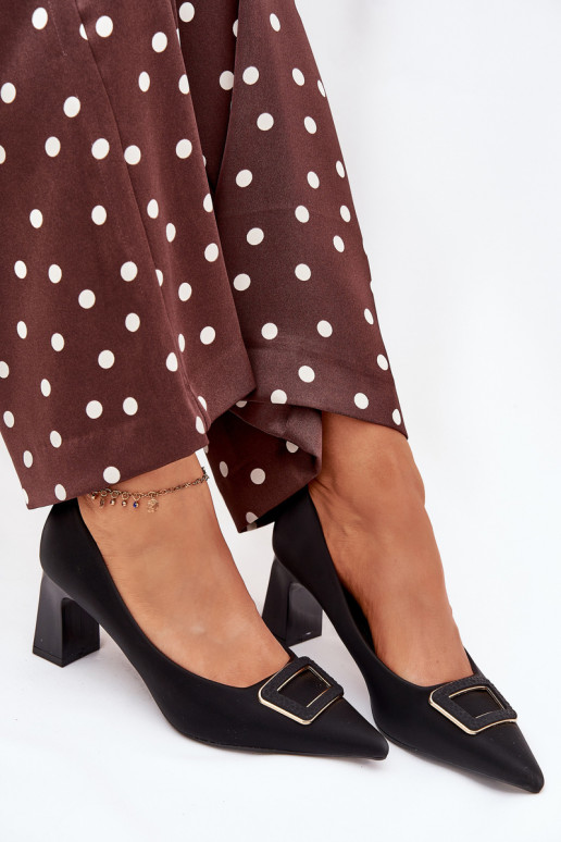 Schoenen met hakken versieren met gespen zInart Seriva