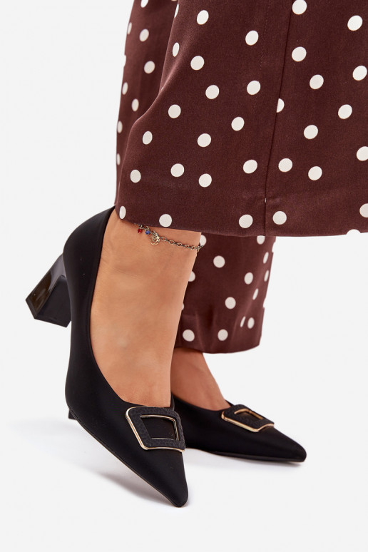 Schoenen met hakken versieren met gespen zInart Seriva