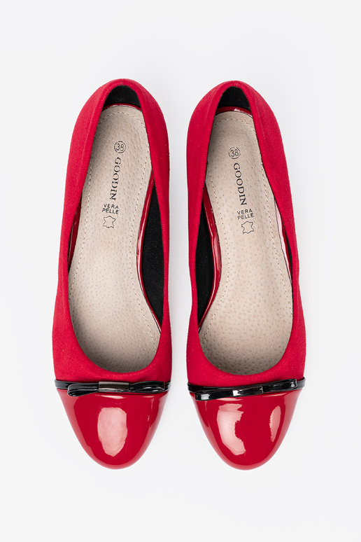 rood Hoge hakken met een boog i lakieroInanym noskiem rood Hoge hakken met een boog i lakieroInanym noskiem