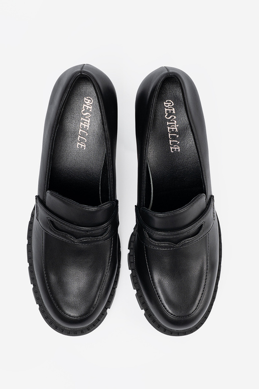 zInart mocassins op de hiel z traperoIną podeszIną