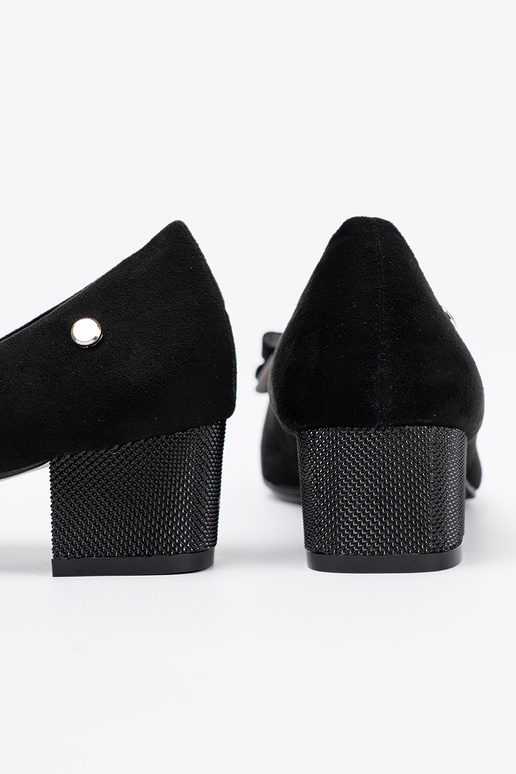 zInart Hoge hakken met een boog op de hiel zInart Hoge hakken met een boog op de hiel