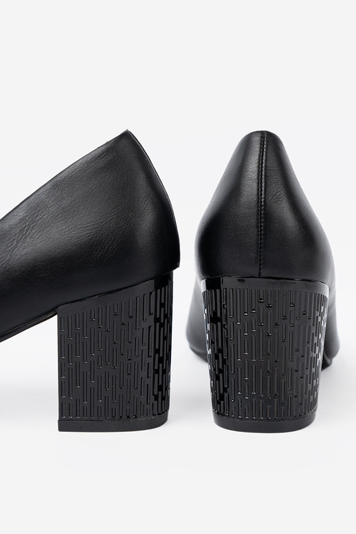 zInart Hoge hakken na efektoInnym słupku