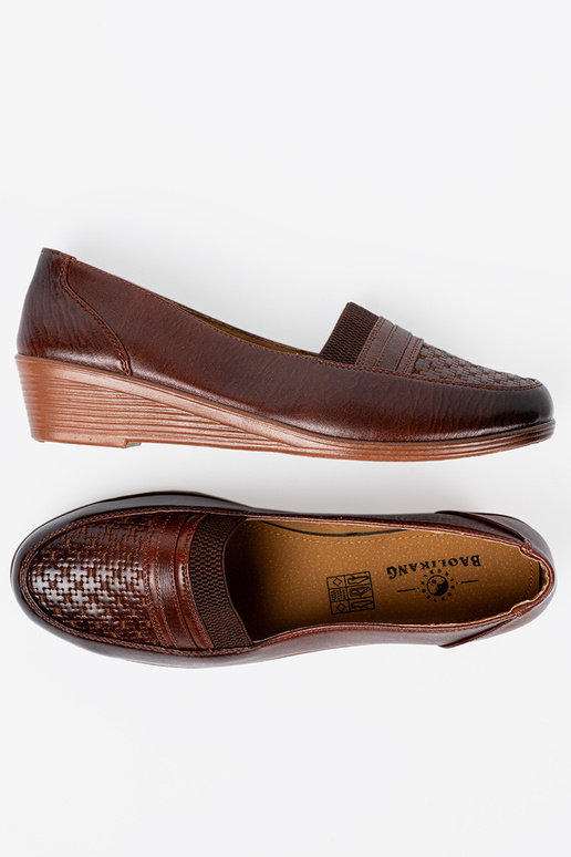 moteriški pusbačiai slip-on z fakturoInanym noskiem