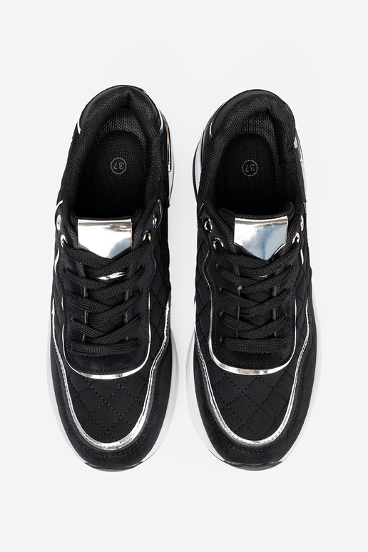 zInart Sneakers model schoenen op een Inig zInart Sneakers model schoenen op een Inig