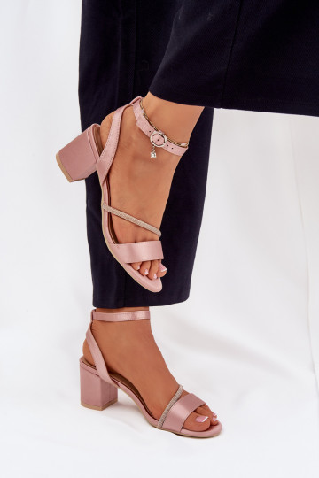 Roze vrouwelijke hoge hakken met glanzende details, Vinceza 20268