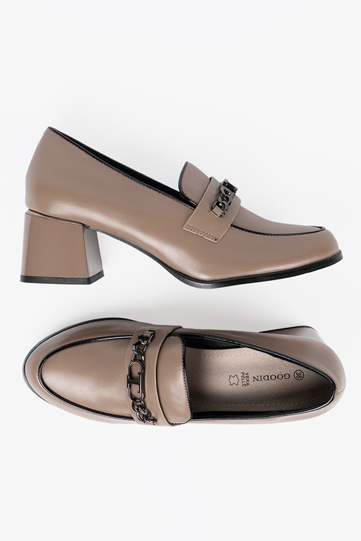 beige dames schoenen op hoge hakken