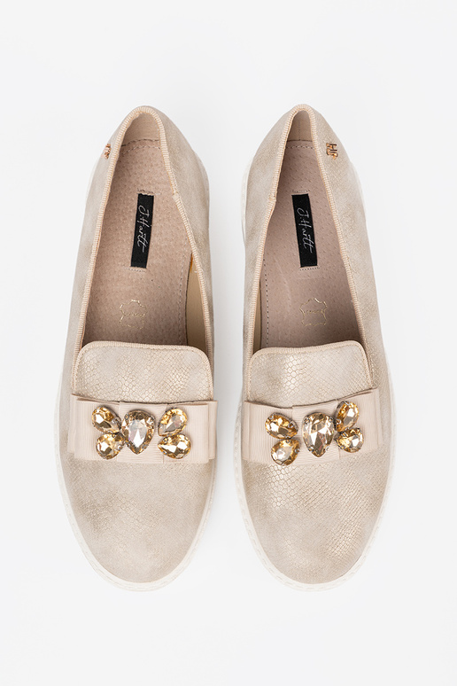 gouden kleur Dames mocassins z biżuteryjnym detalem na przodzie