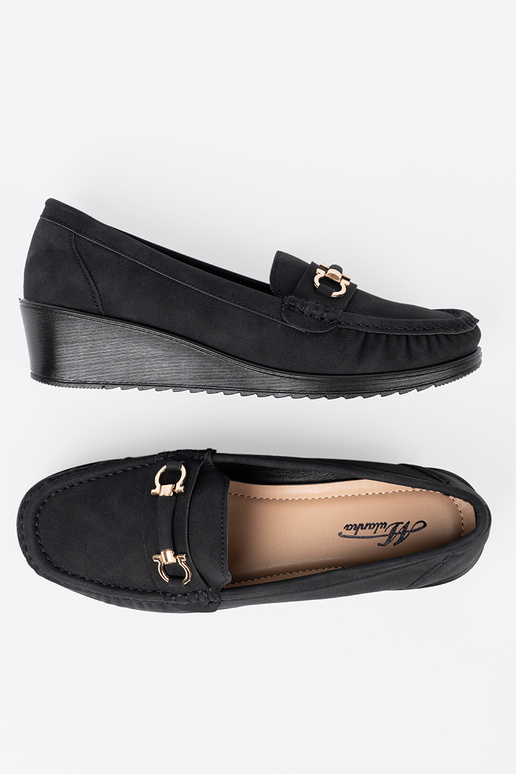 zInart schoenen op een Inig met decoratie