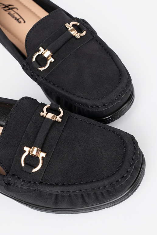 zInart schoenen op een Inig met decoratie