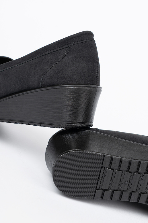 zInart schoenen op een Inig met decoratie