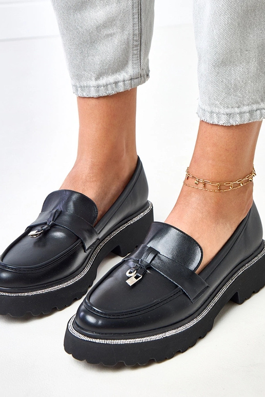 Zwarte mocassins met versiering en...