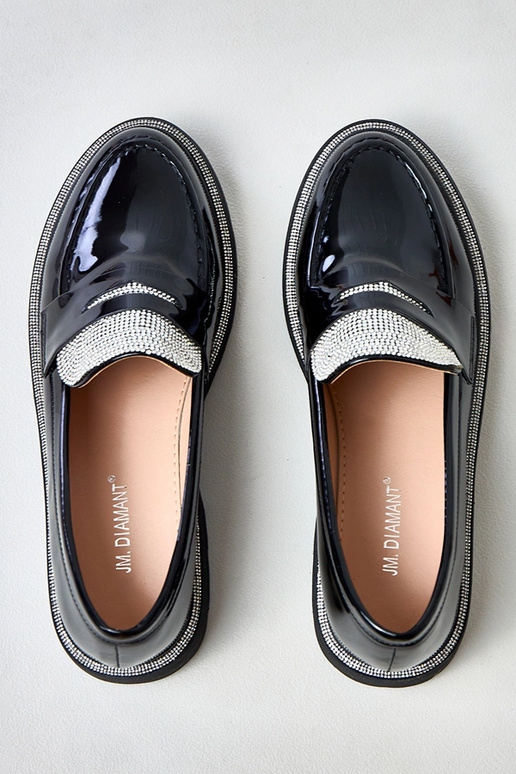 Zwarte lak mocassins versierd met...